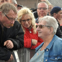 hummelo beeld onthulling  small 